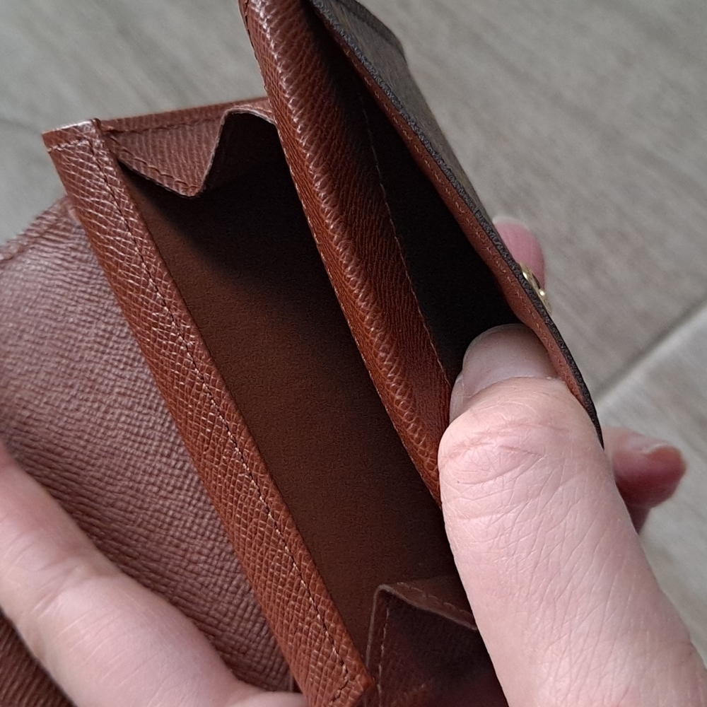 Authentic Louis Vuitton business card holder - Picture 10 of 16